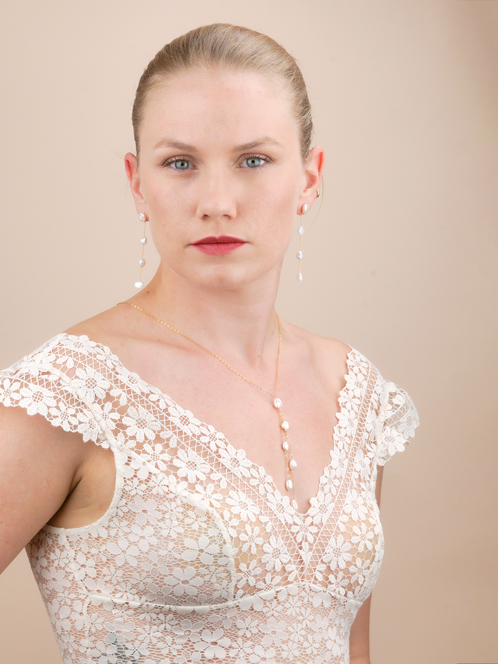 Calliope Petite - Long irregular pearl earrings for Modern Bride